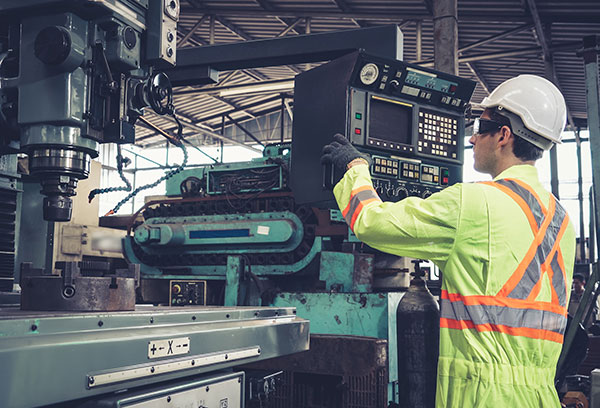 Gestione dei macchinari in azienda: procedure, obblighi e responsabilità degli utilizzatori